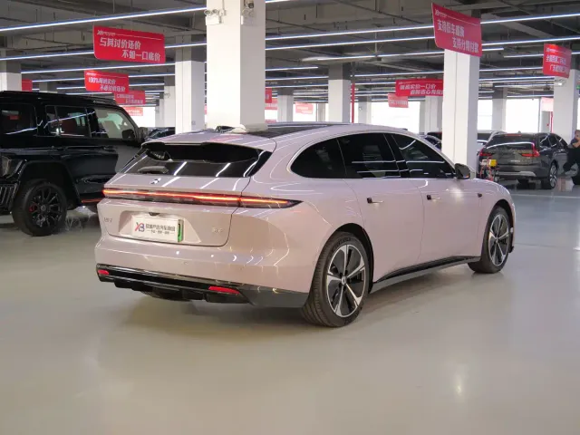 Nio ET5 Touring — Фото автомобиля 4