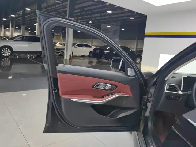BMW i3 — Фото автомобиля 7