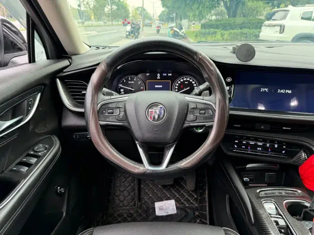 Buick Envision Plus — Фото автомобиля 14