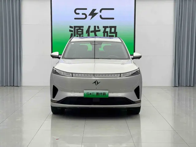 Dongfeng eπ 008 — Фото автомобиля 4