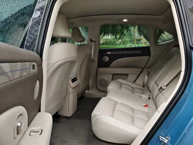 IM Motors LS6 — Фото автомобиля 14