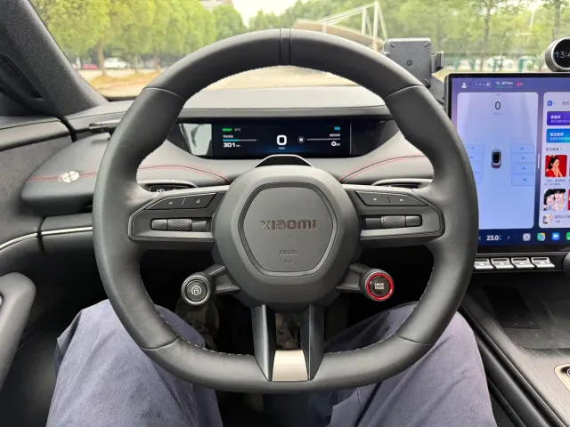 Xiaomi SU7 — Фото автомобиля 15