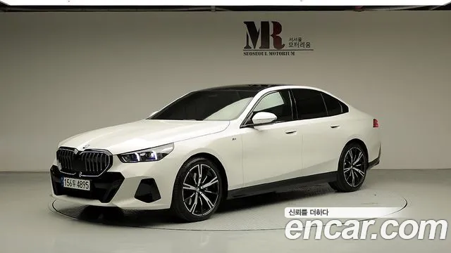 Фотография автомобиля — BMW 5 Series G60
