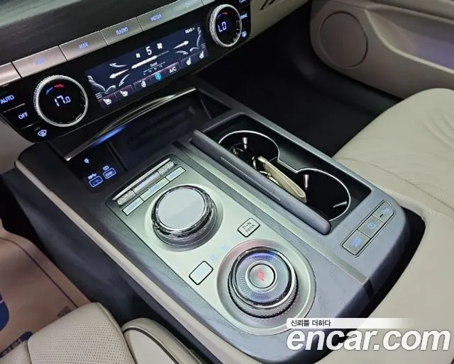 Genesis G80 Бензин 2.5 турбо AWD — Фото автомобиля 8