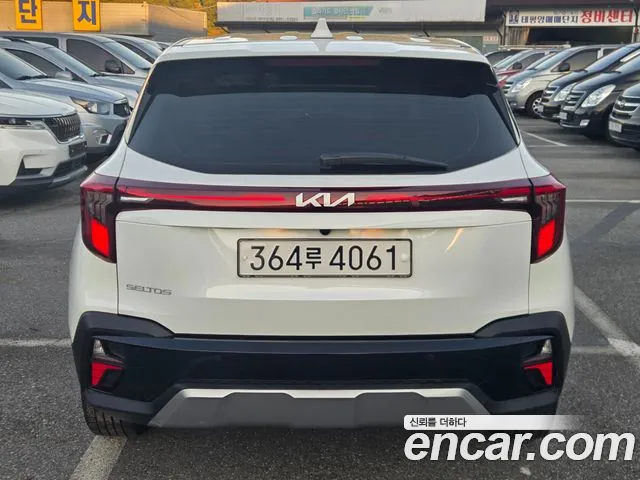 Kia Seltos — Фото автомобиля 4
