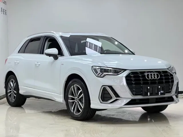 Audi Q3 — Фото автомобиля 3