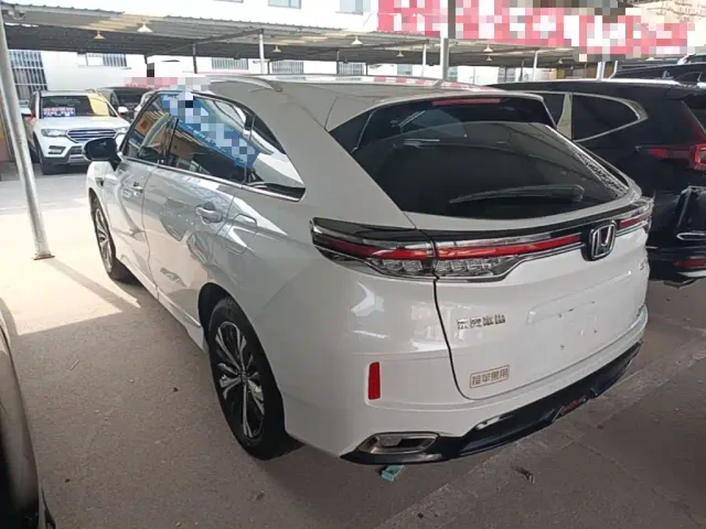 Honda UR-V — Фото автомобиля 4