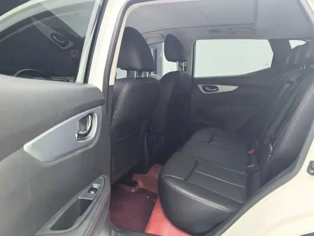 Nissan Qashqai — Фото автомобиля 10