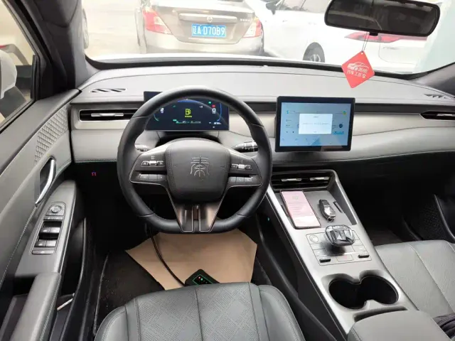 BYD Qin PLUS — Фото автомобиля 6