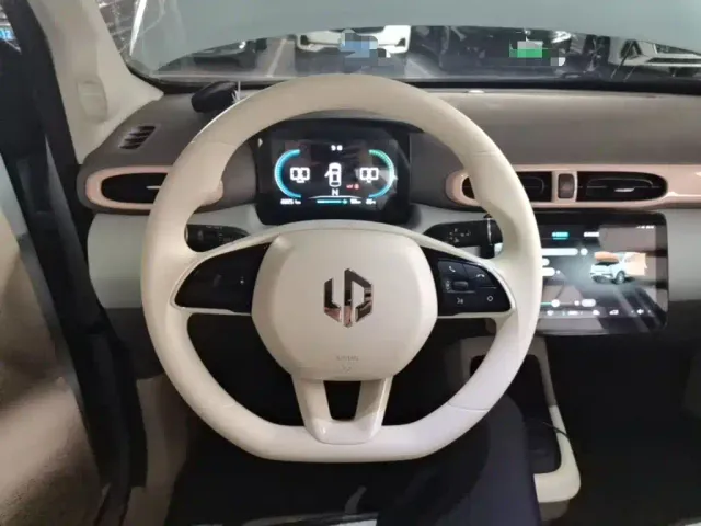 Leapmotor T03 — Фото автомобиля 10