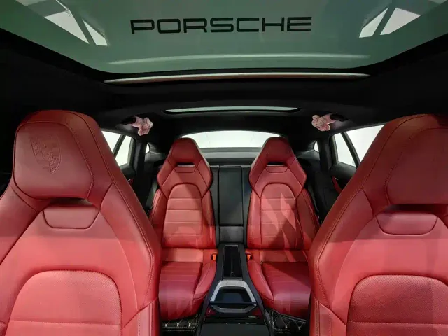 Porsche Panamera — Фото автомобиля 3