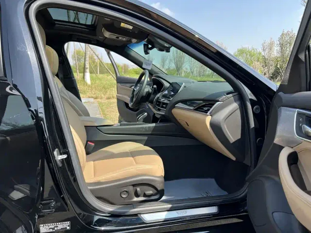 Cadillac CT5 — Фото автомобиля 15