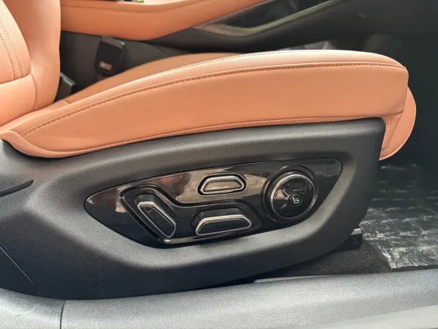 BYD Song L EV — Фото автомобиля 27