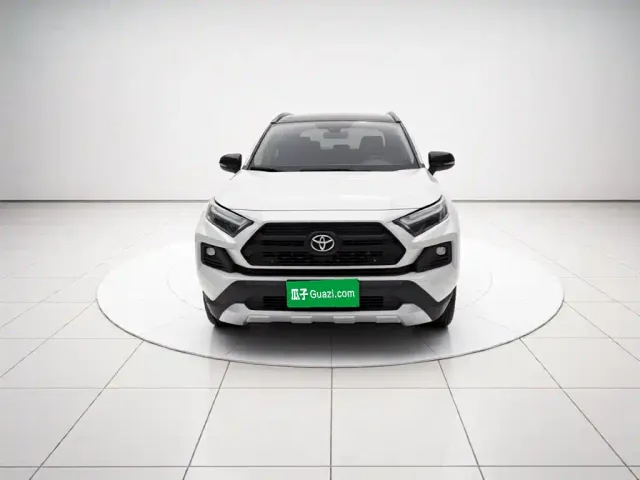 Toyota RAV4 — Фото автомобиля 2