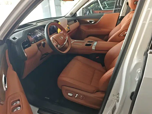 GAC Trumpchi Xiangwang S9 — Фото автомобиля 14