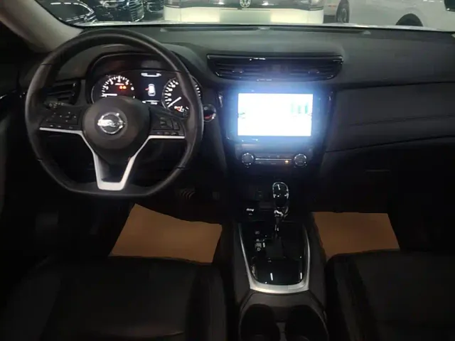 Nissan X-Trail — Фото автомобиля 9