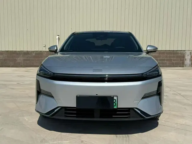 Geely Galaxy L6 — Фото автомобиля 2
