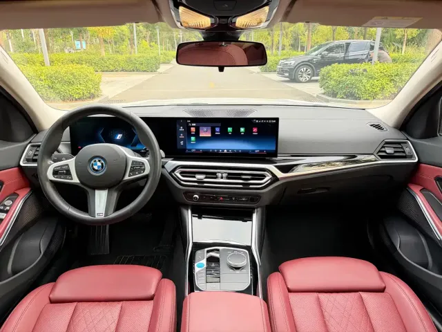 BMW i3 — Фото автомобиля 17