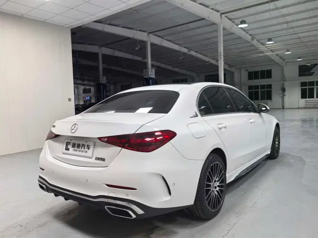 Mercedes-Benz C-Class — Фото автомобиля 4