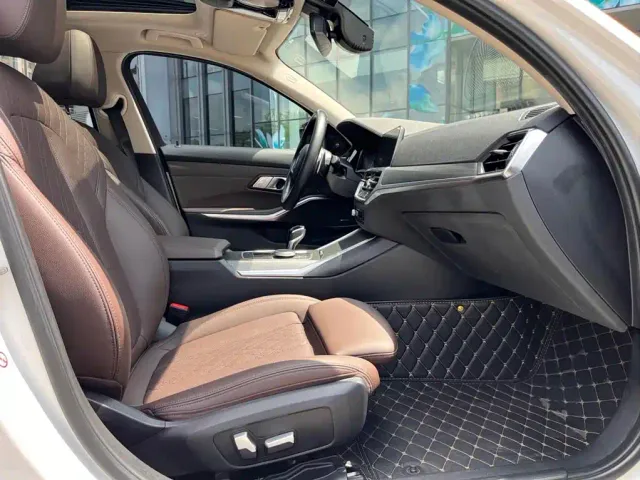 BMW 3 Series — Фото автомобиля 10