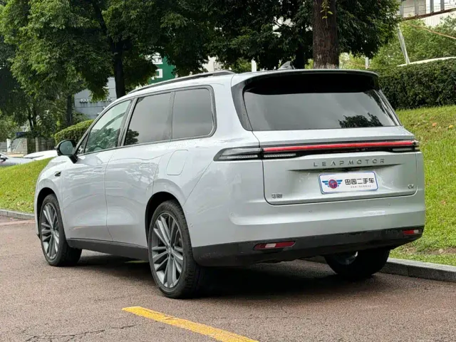Leapmotor C16 — Фото автомобиля 4