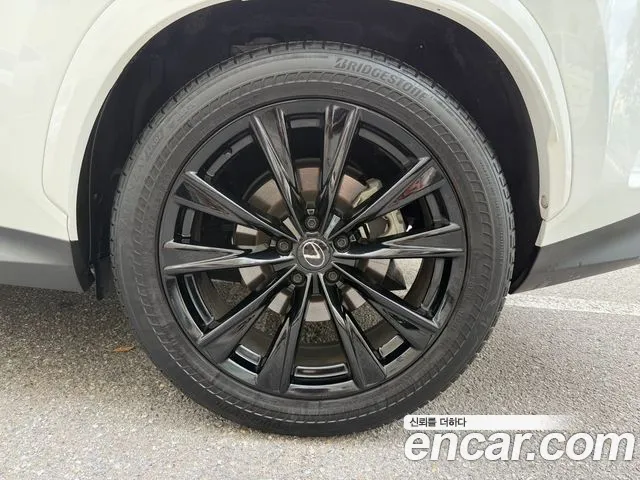 Lexus NX NX450h+ 2nd Gen — Фото автомобиля 5