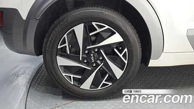 Kia Niro Niro (New) — Фото автомобиля 5