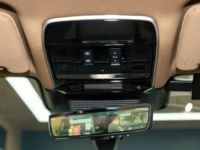 Land Rover Range Rover — Фото автомобиля 17