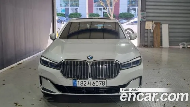 BMW 7 Series G11 — Фото автомобиля 2