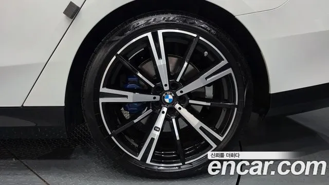 BMW 5-Series 5 серия (G60) 530i xDrive M Sport — Фото автомобиля 19