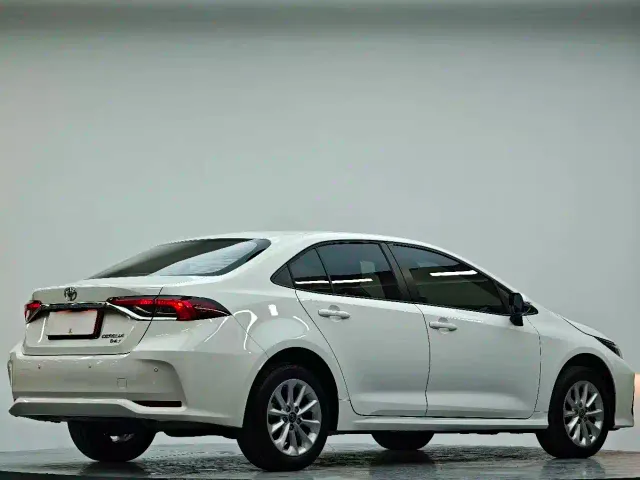 Toyota Corolla — Фото автомобиля 6