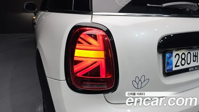 Mini Cooper — Фото автомобиля 23