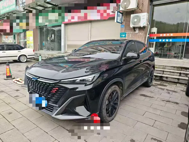 Фотография автомобиля — Changan X5 Plus