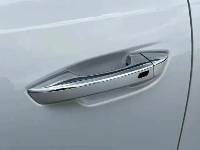 Bestune B70 — Фото автомобиля 10