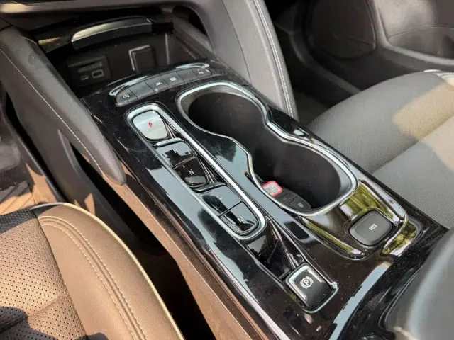 Buick Envision Plus — Фото автомобиля 9