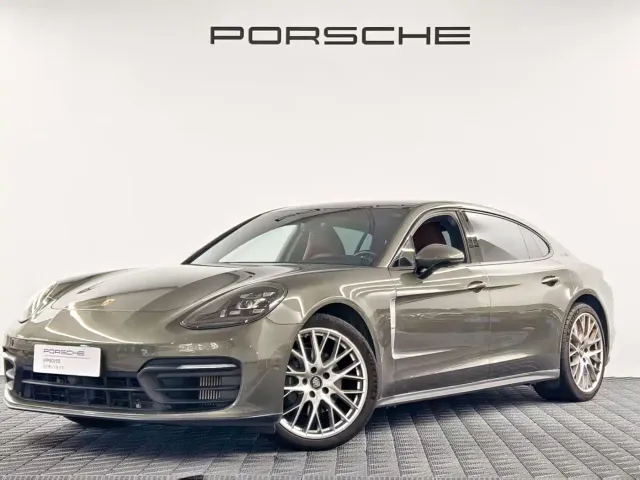 Фотография автомобиля — Porsche Panamera