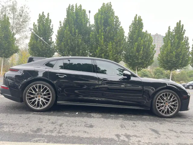 Porsche Panamera — Фото автомобиля 7