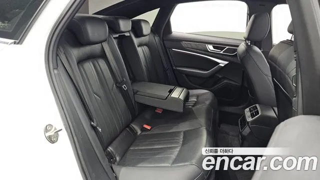 Audi A6 45 TFSI Premium — Фото автомобиля 12