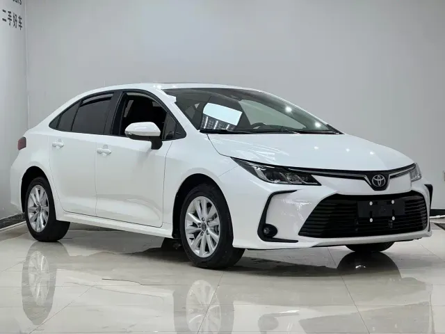 Toyota Corolla — Фото автомобиля 3