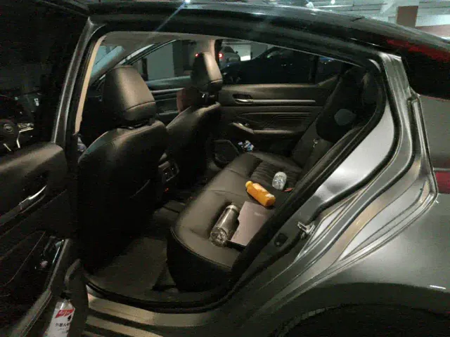 Nissan Teana — Фото автомобиля 18