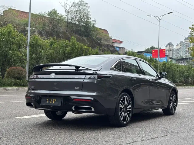Changan Eado — Фото автомобиля 6