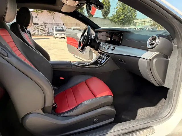 Mercedes-Benz E-Class — Фото автомобиля 10