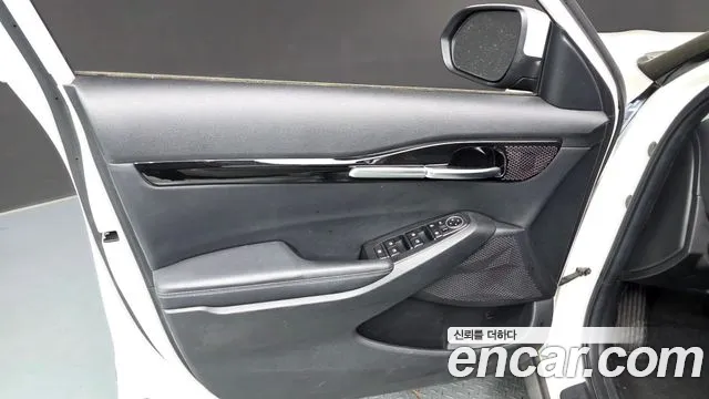 Kia Seltos Seltos Бензин 1.6 турбо 2WD — Фото автомобиля 24