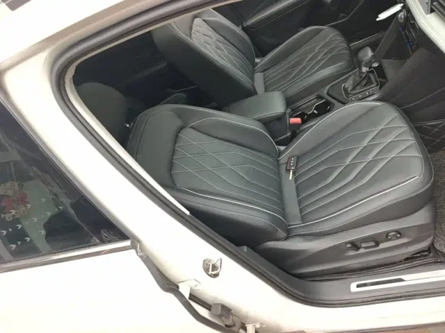 Volkswagen Tiguan L — Фото автомобиля 24
