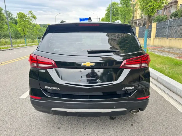 Chevrolet Equinox — Фото автомобиля 8