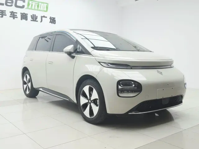 Baojun Cloud — Фото автомобиля 2