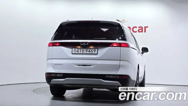 Kia Carnival 4th Gen — Фото автомобиля 4