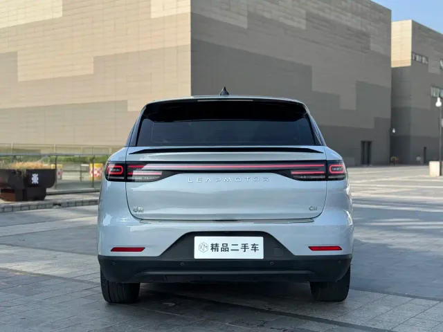Leapmotor C11 — Фото автомобиля 8