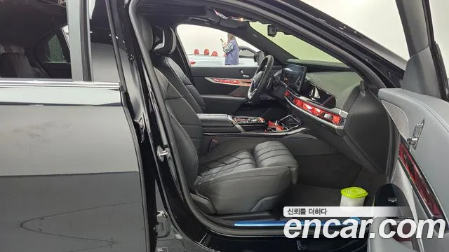 BMW 7-Series 7 серия (G70) 740i xDrive M Sport — Фото автомобиля 18