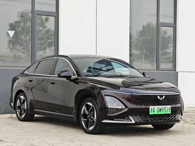 Wuling Starlight — Фото автомобиля 3